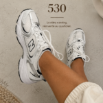 Des New Balance 530 blanches, parfaites pour un look décontracté et stylé.