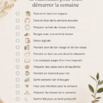 Femme préparant sa semaine durant un dimanche reposant, avec un carnet et une tasse de thé.