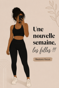 Femme souriante planifiant sa semaine avec enthousiasme