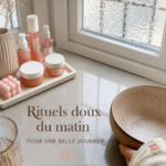 Femme pratiquant une routine matinale relaxante au bord d'une fenêtre avec une tasse de thé