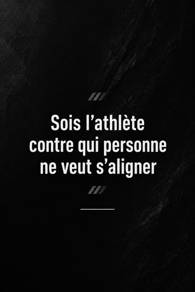 Femme athlète en train de s'entraîner sur une piste, déterminée à réussir.