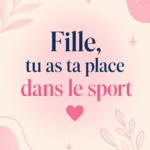 Une femme s'entraîne joyeusement dans un parc, représentant l'engagement des femmes dans le sport.