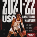 Jesse Wu en action sur le terrain de basket, représentant son équipe universitaire en 2021.