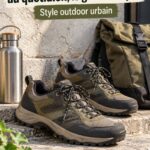 Chaussures Gorpcore de style sportif et décontracté sur un fond urbain